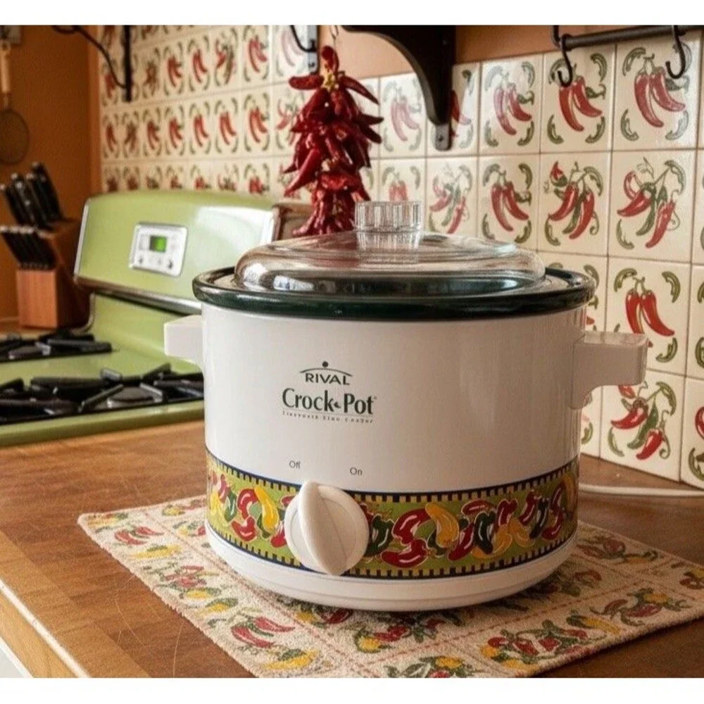 Rival Crock Pot 2 Qt Slow Cooker Model 3122 Chili Pepper Design Vtg 2003 W/Box